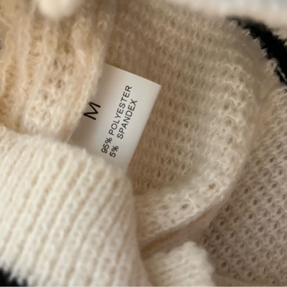 Taylor Swift Button Down Cardigan Size Medium - Picture 5 of 5